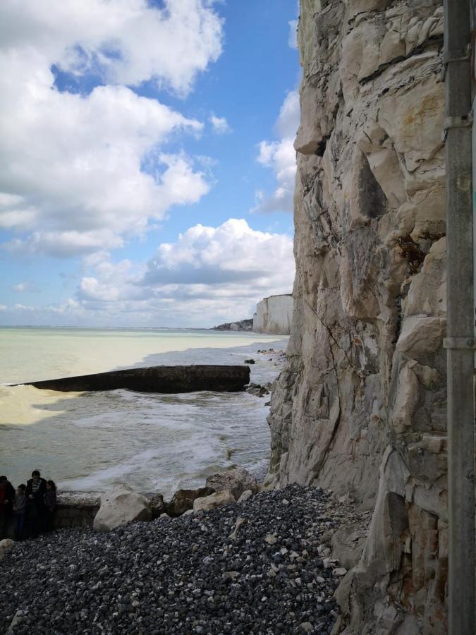 Les 5 Balcons Apartment Le Treport Luaran gambar